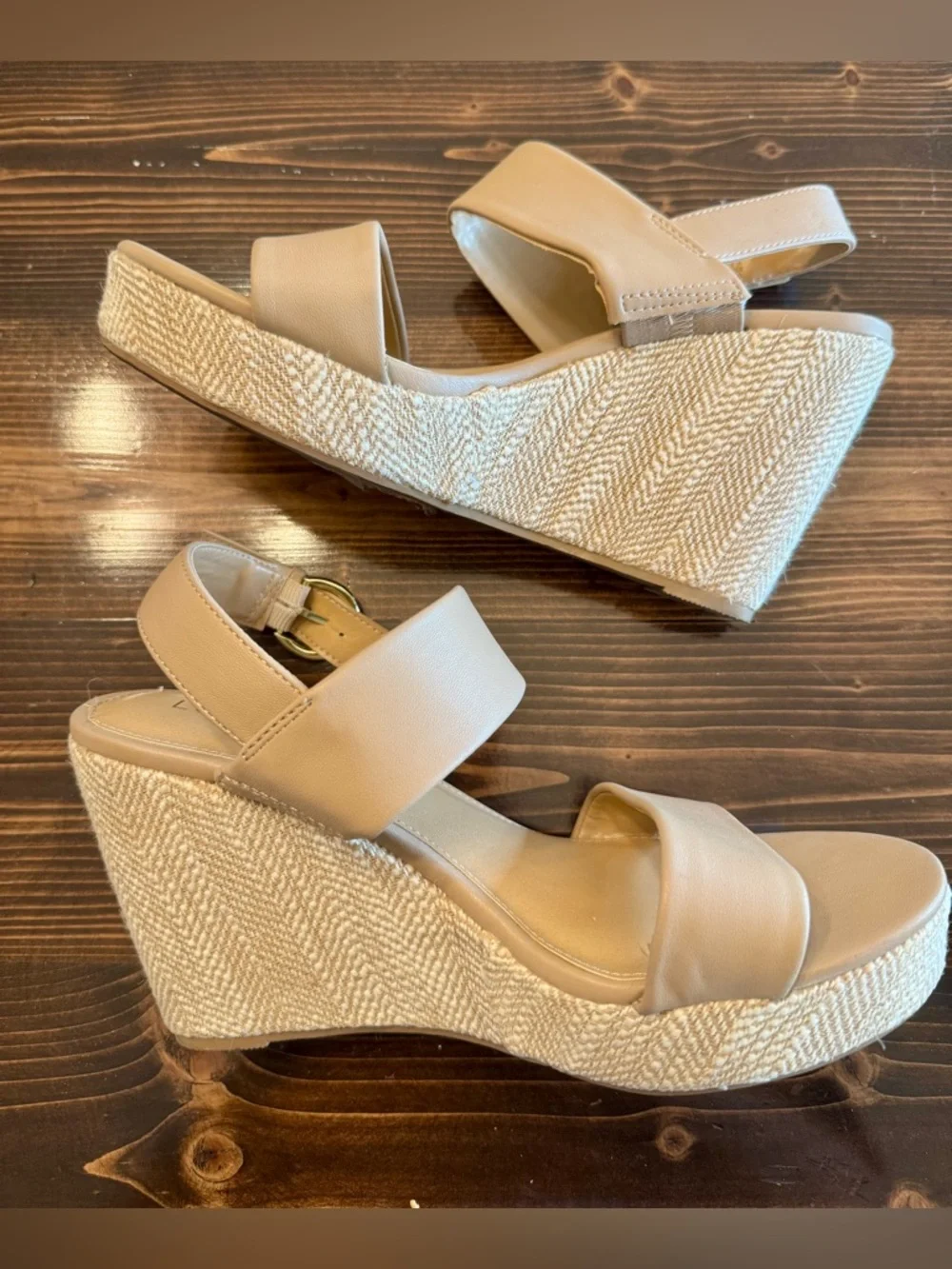 LC Lauren Conrad Wileen Tan Wedge Sandals with Gold Buckle Size 9